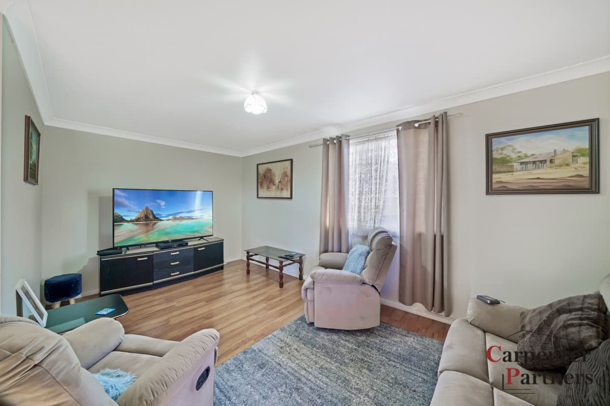 21 Madeline Street, HILL TOP, Hill Top - Thumbnail 4