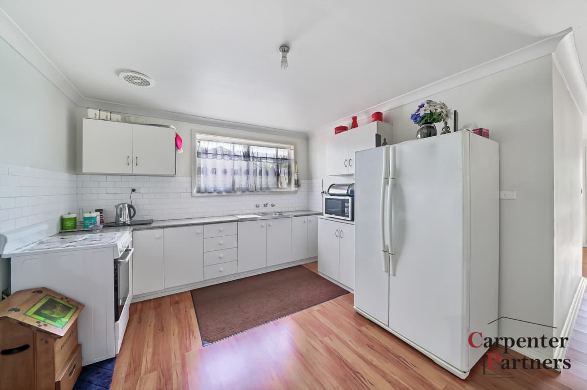 21 Madeline Street, HILL TOP, Hill Top - Thumbnail 6