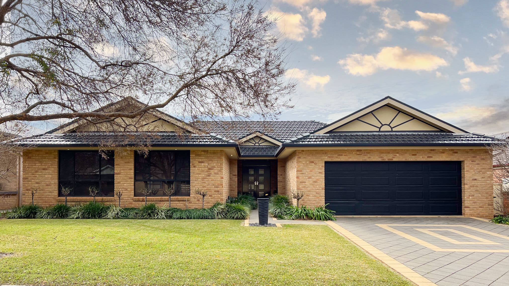 19 Noonan Street, Parkes NSW 2870, Parkes - Image 1