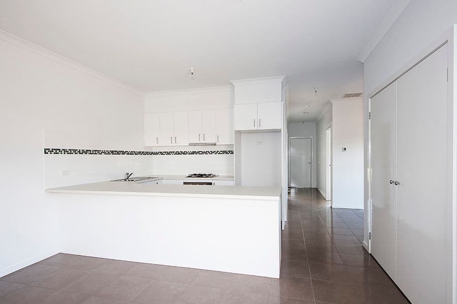 9 Gottloh Street, Epping VIC 3076, Epping - Thumbnail 2