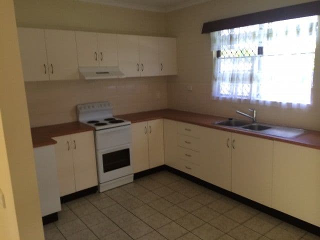 19 Jaye Street, EDGE HILL QLD 4870, Edge Hill - Thumbnail 3