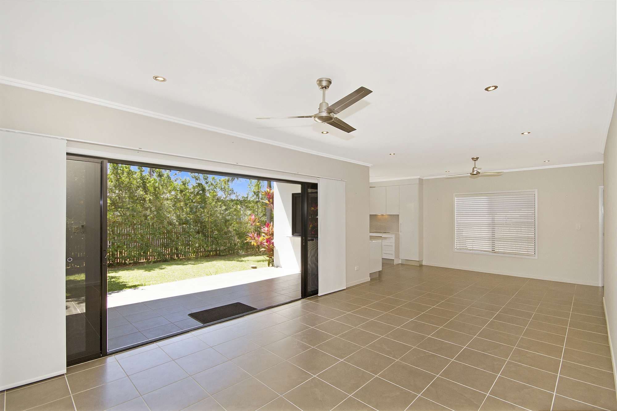 10 Gerard Street, CURRAJONG QLD 4812, Currajong - Thumbnail 4