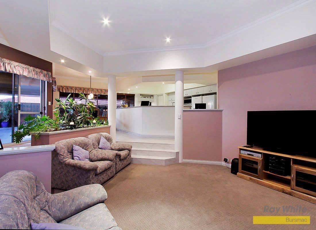 18 Southpointe Crescent, BALLAJURA WA 6066, Ballajura - Thumbnail 4
