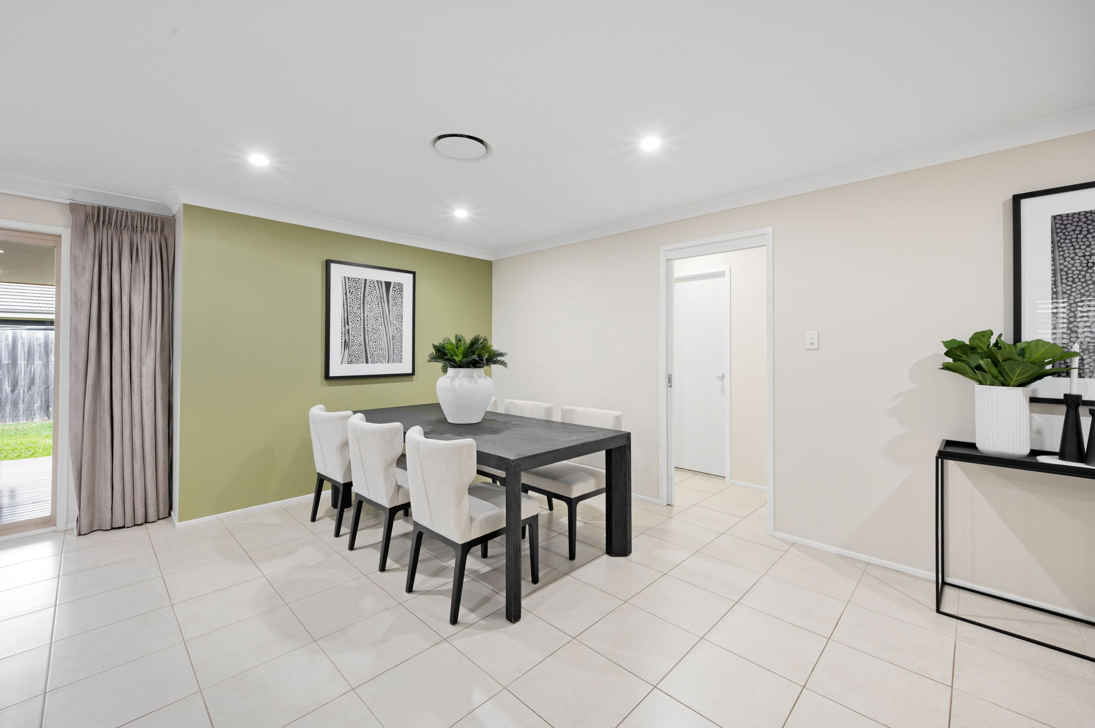 4 McGuire Crescent, BARDIA NSW 2565, Bardia - Thumbnail 4