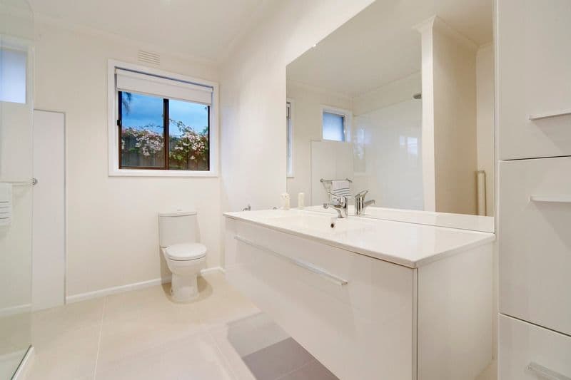 24 Bear Street, MORDIALLOC VIC 3195, Mordialloc - Thumbnail 4