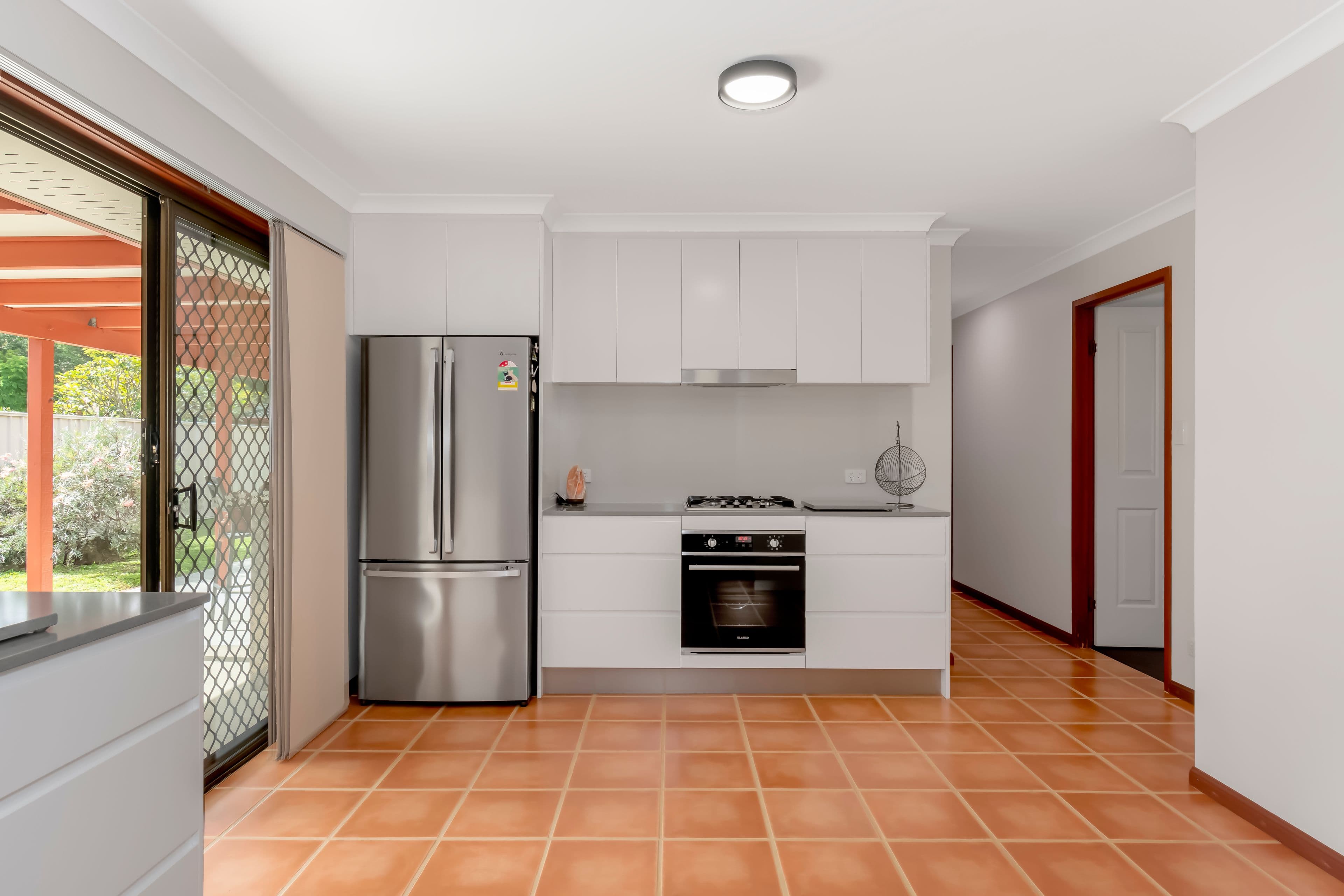 16 Bluestone Drive, Carrara QLD 4211, Carrara - Thumbnail 4