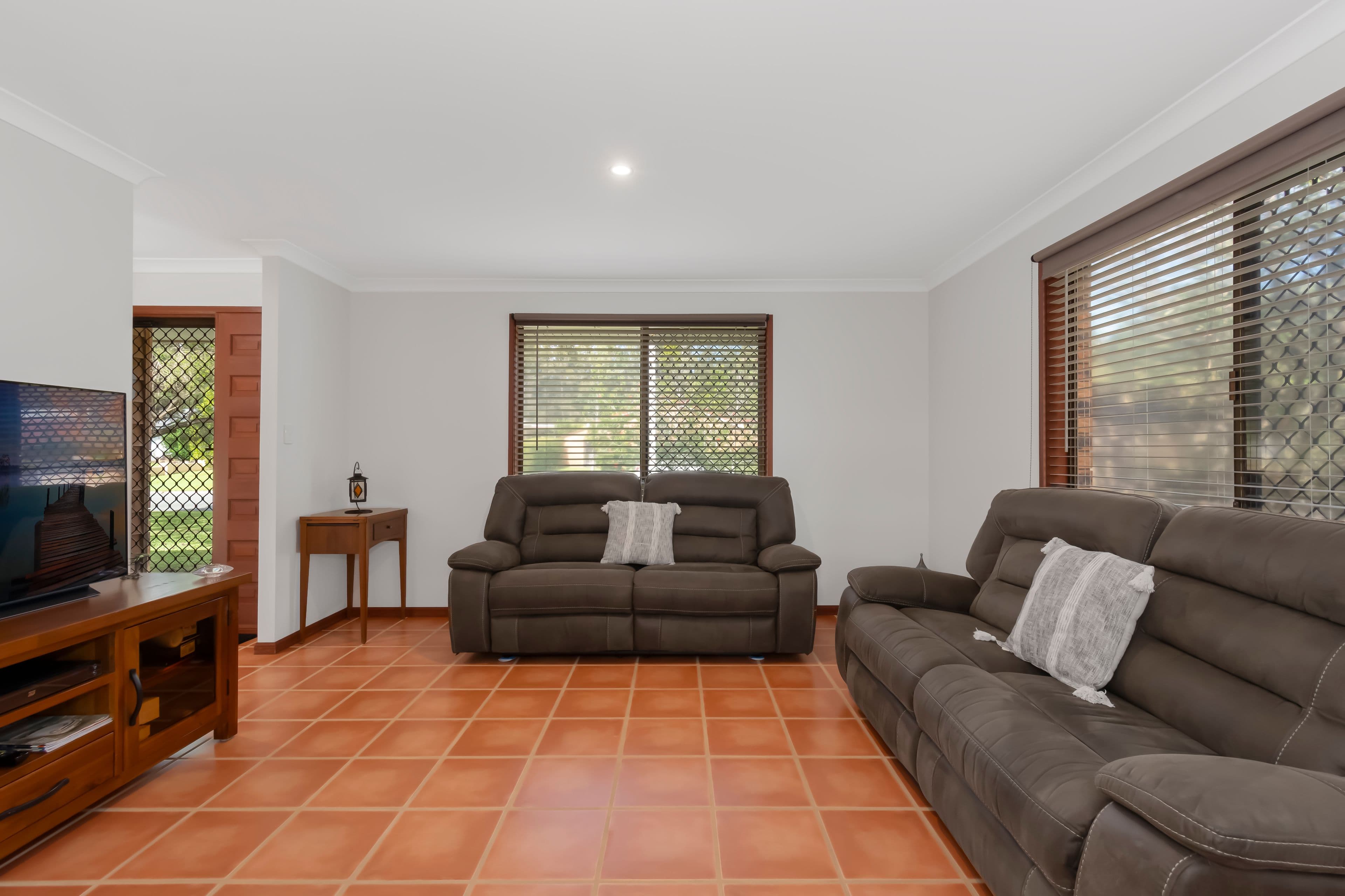 16 Bluestone Drive, Carrara QLD 4211, Carrara - Thumbnail 6