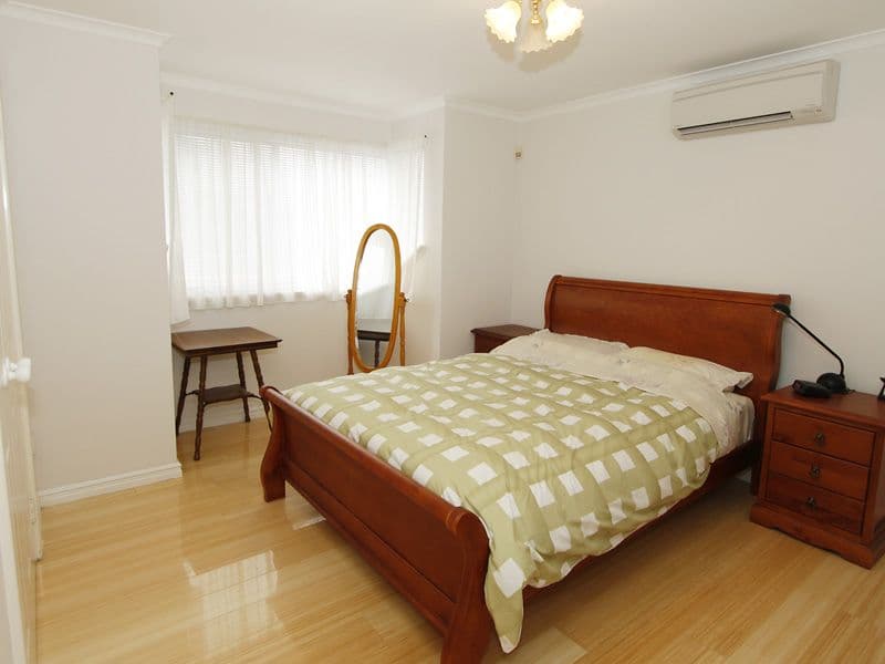 18 Hinderwell Street, SCARBOROUGH WA 6019, Scarborough - Thumbnail 3