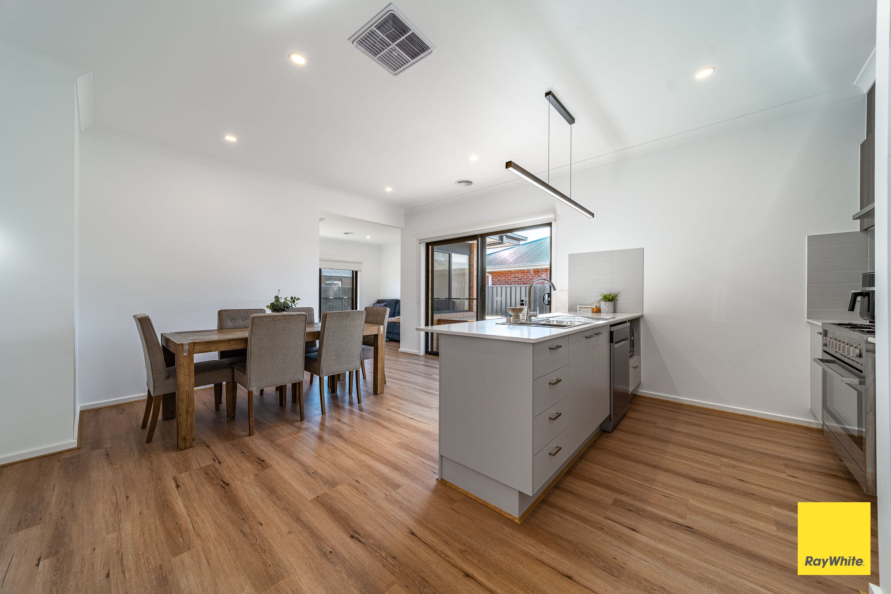 14 Toomey Street, Huntly VIC 3551, Huntly - Thumbnail 4