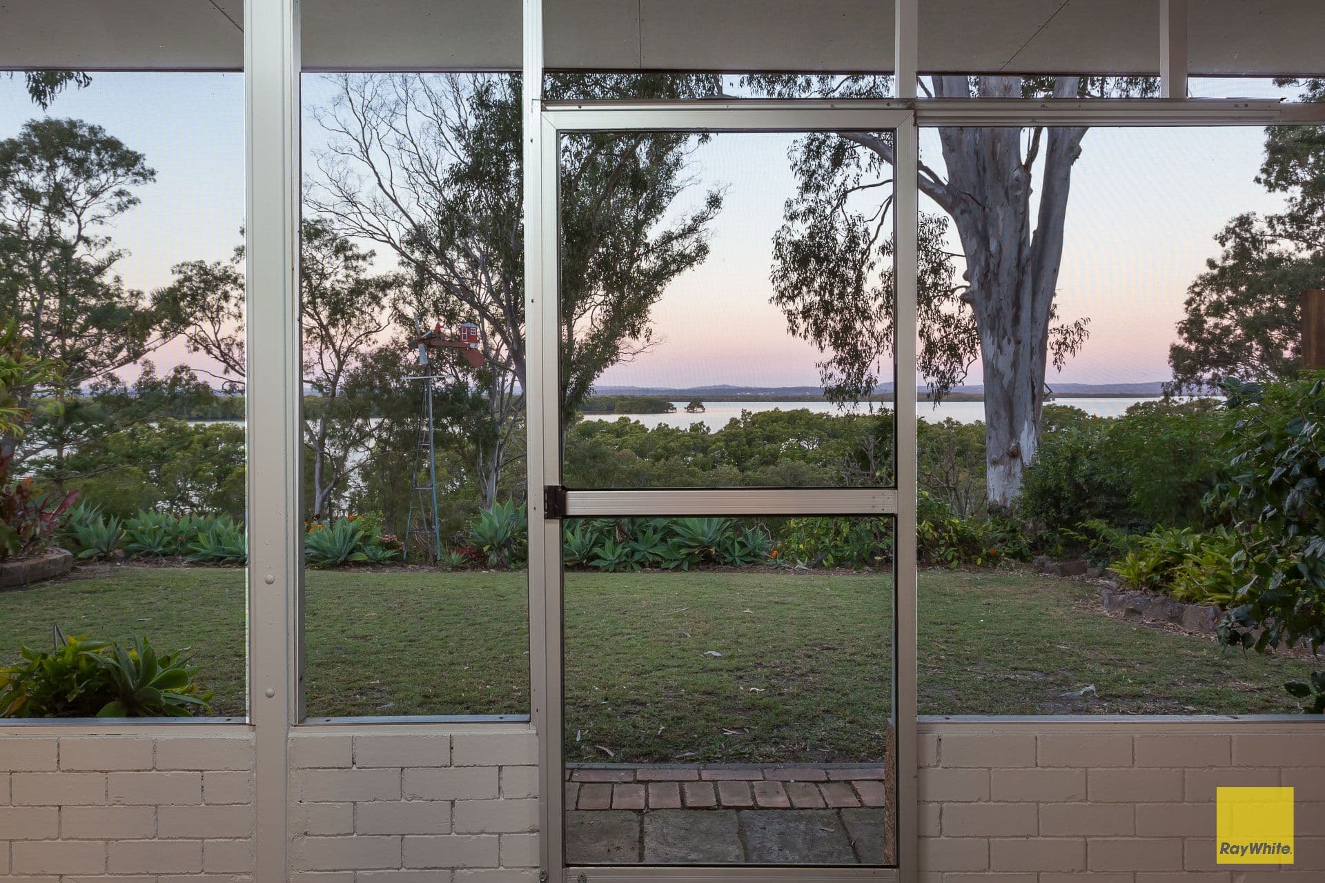 6 Vine Street, Redland Bay QLD 4165, Redland Bay - Thumbnail 2