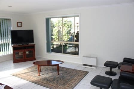 17 Katrina Circuit, COROWA NSW 2646, Corowa - Thumbnail 4