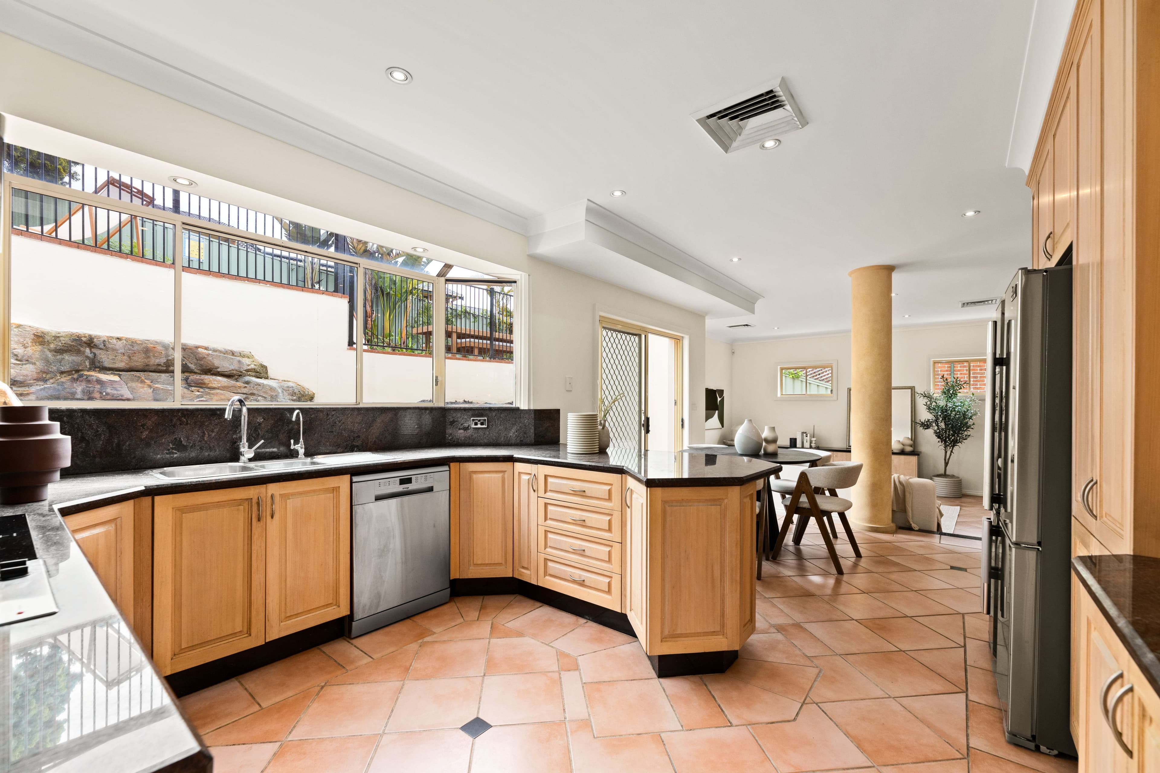 12 Beaumaris Drive, Menai NSW 2234, Menai - Thumbnail 7