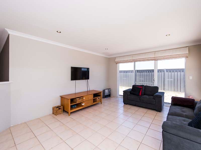 7 Songlark Court, Baldivis WA 6171, Baldivis - Thumbnail 2