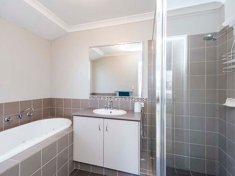 7 Songlark Court, Baldivis WA 6171, Baldivis - Thumbnail 4