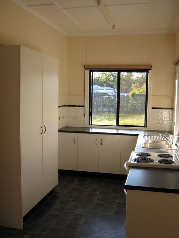 67 Brugh Street, Aldershot QLD 4650, Aldershot - Thumbnail 5