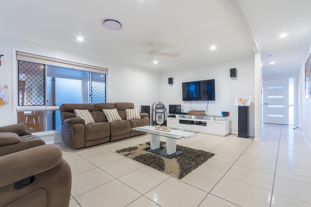 89 Graham Road, Morayfield QLD 4506, Morayfield - Thumbnail 3