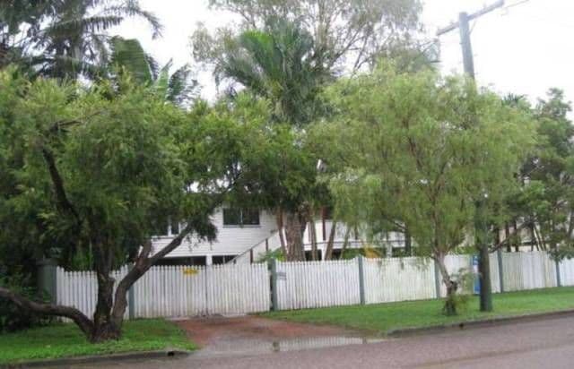50 Hughes Street, HERMIT PARK QLD 4812, Hermit Park - Thumbnail 8
