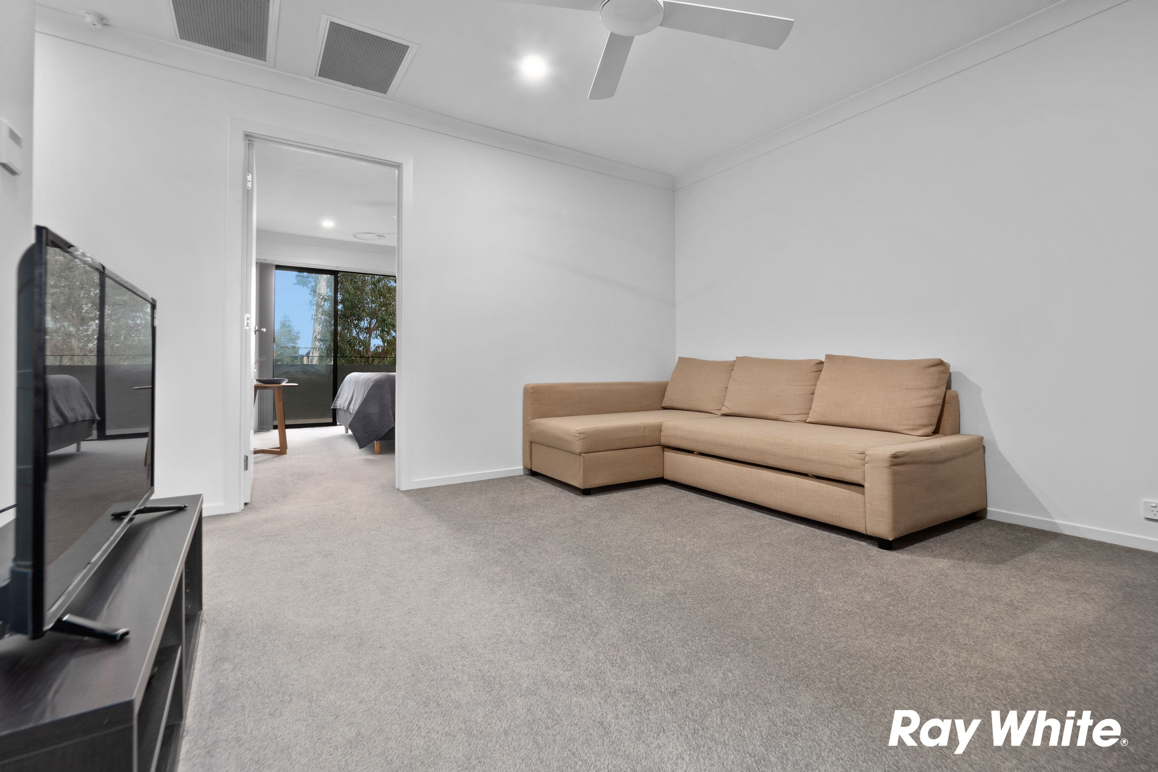19 Essence Glade, Blacktown NSW 2148, Blacktown - Thumbnail 4