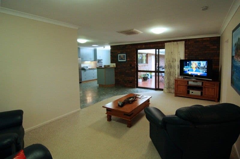 10 Camellia Court, DARLING HEIGHTS QLD 4350, Darling Heights - Thumbnail 4
