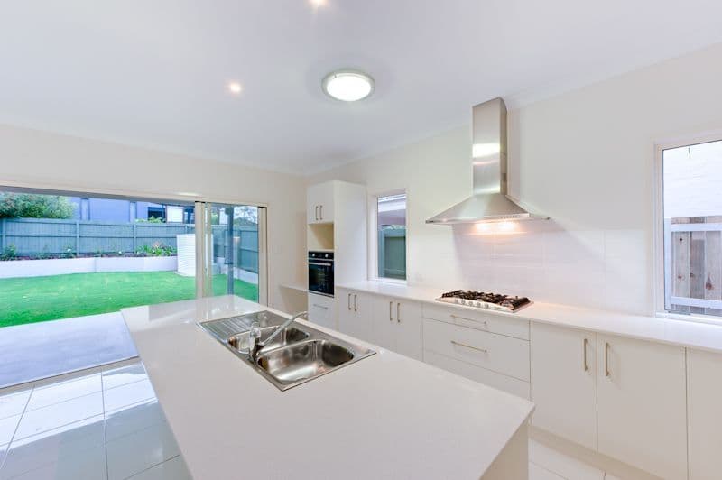 160 Bellevue Avenue, GAYTHORNE QLD 4051, Gaythorne - Thumbnail 3