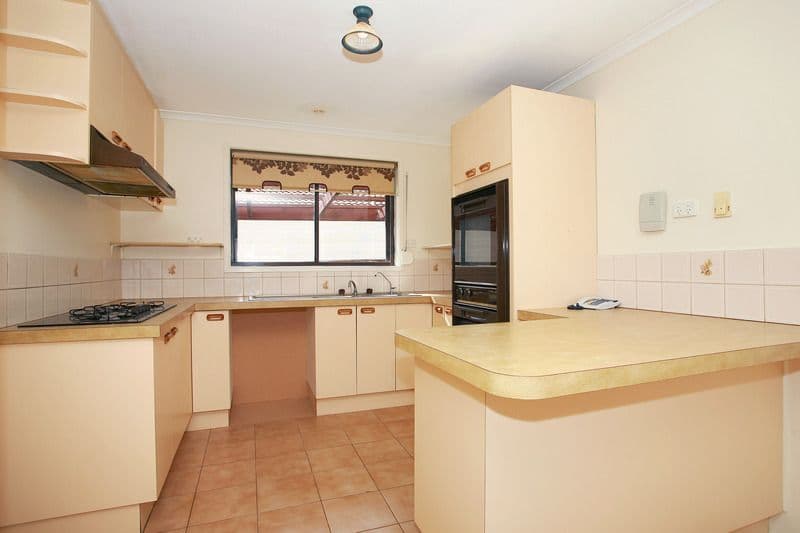 7 Redleap Court, ENDEAVOUR HILLS VIC 3802, Endeavour Hills - Thumbnail 5
