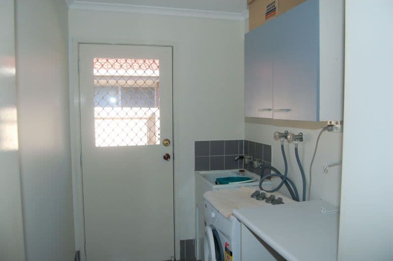 77 Middle Road, HILLCREST QLD 4118, Hillcrest - Thumbnail 4