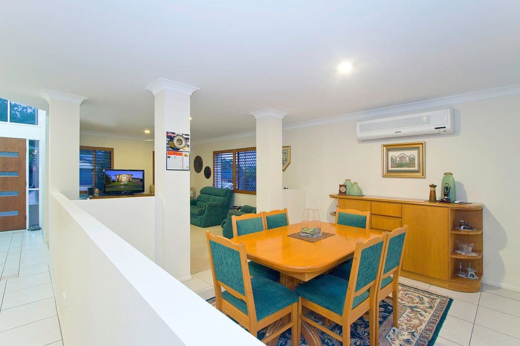 22 Sirec Way, BURLEIGH HEADS QLD 4220, Burleigh Heads - Thumbnail 4