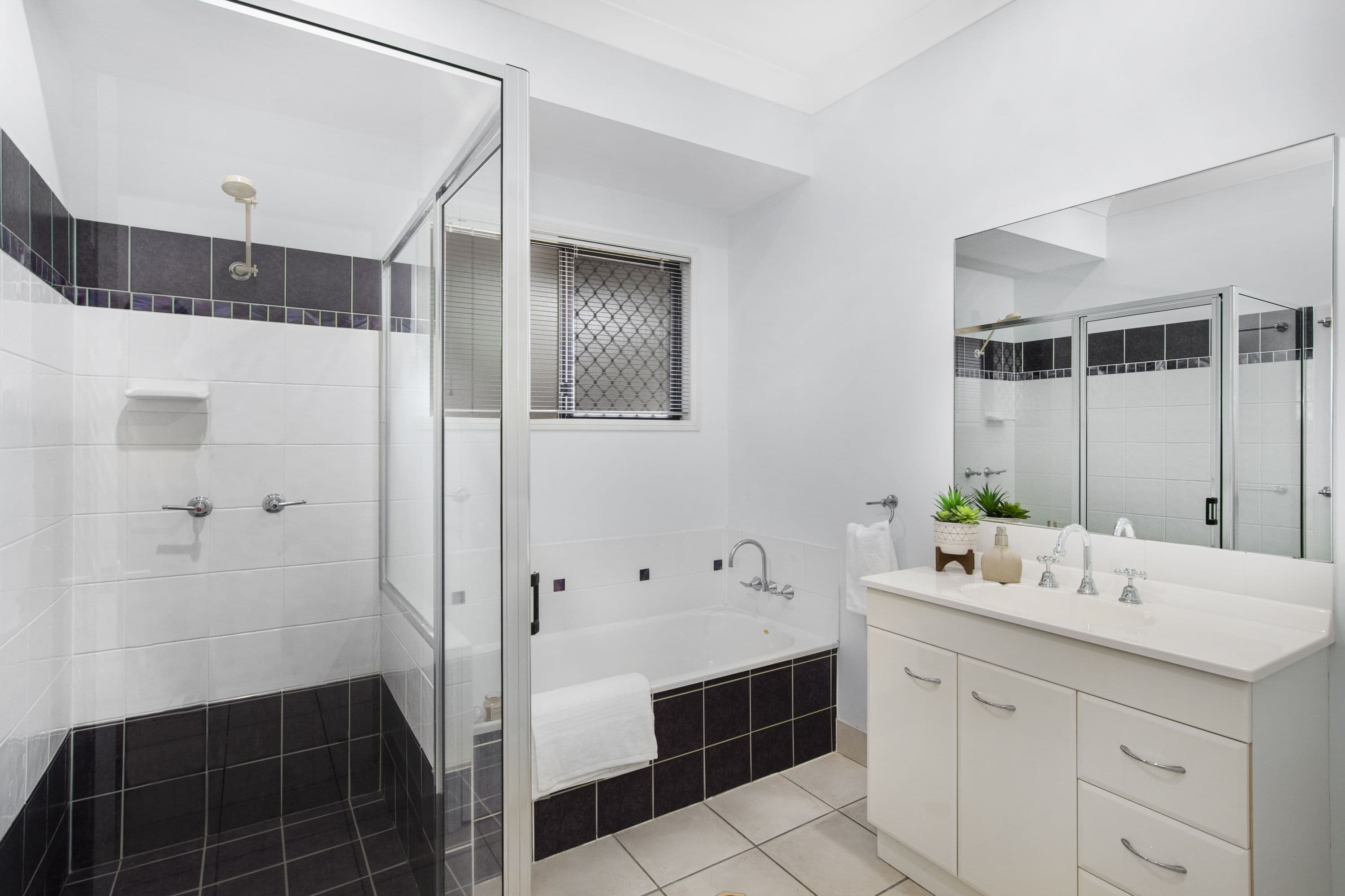10 Kato Place, Mount Louisa QLD 4814, Mount Louisa - Thumbnail 6