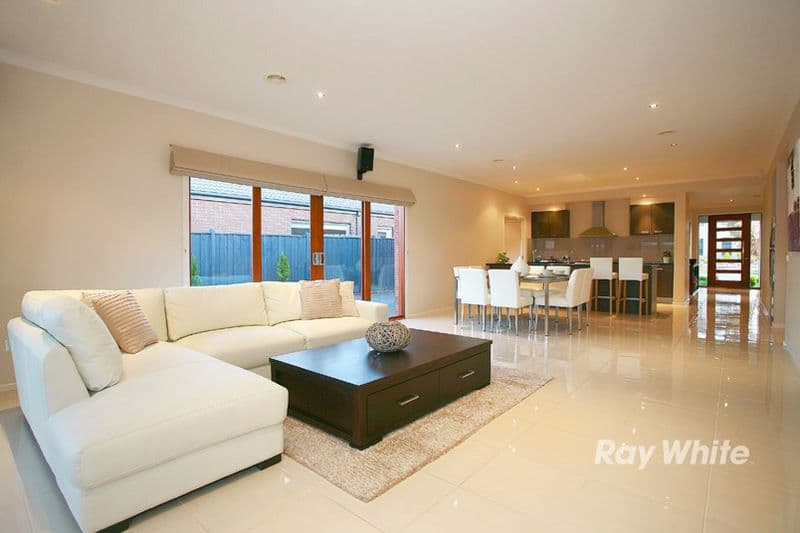 28 Mannavue Boulevard, CRANBOURNE NORTH VIC 3977, Cranbourne North - Thumbnail 5