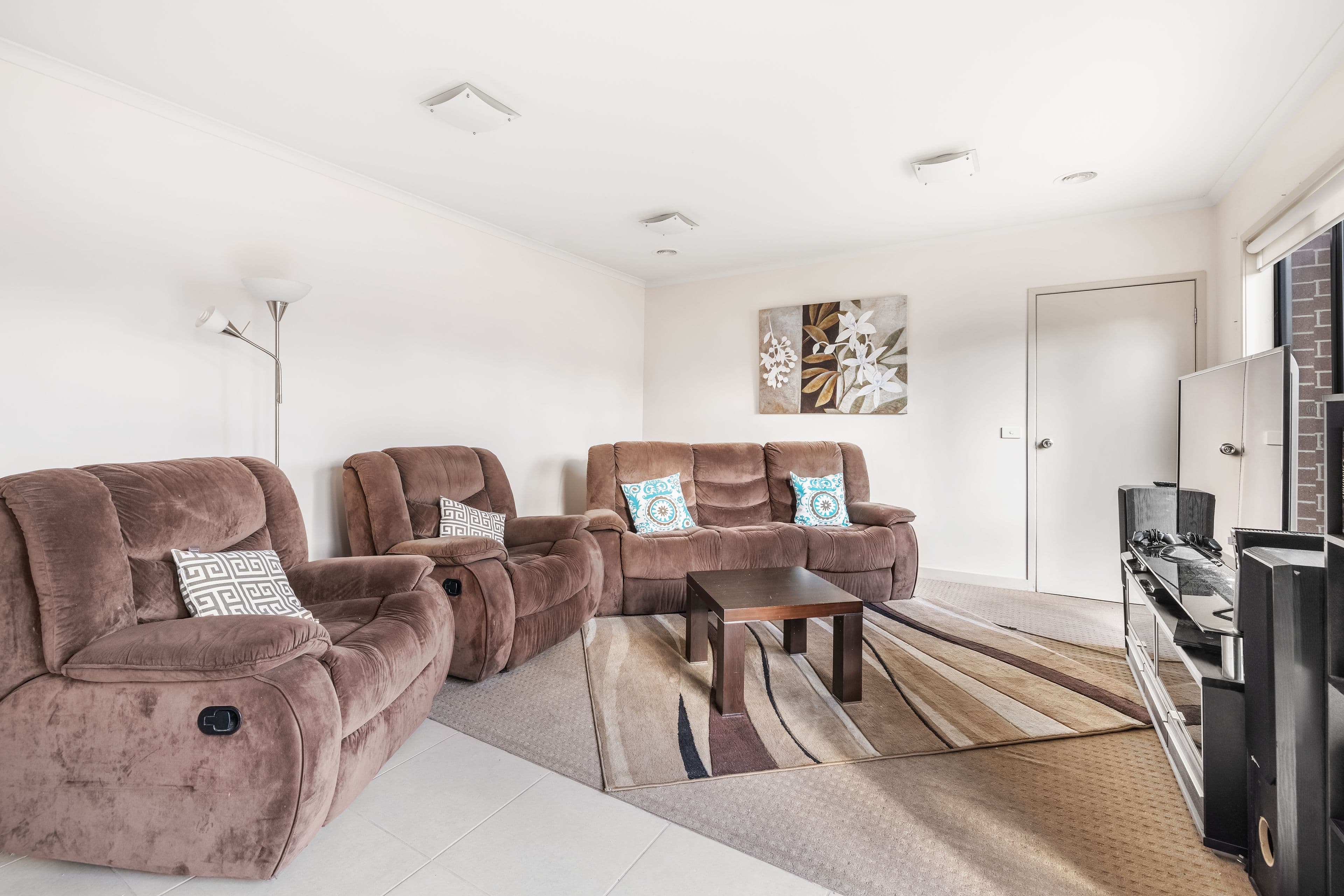 211 Cuthberts Road, Alfredton VIC 3350, Alfredton - Thumbnail 2