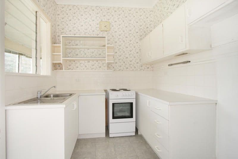 21 Wahroongaa Road, MURRUMBEENA VIC 3163, Murrumbeena - Thumbnail 3