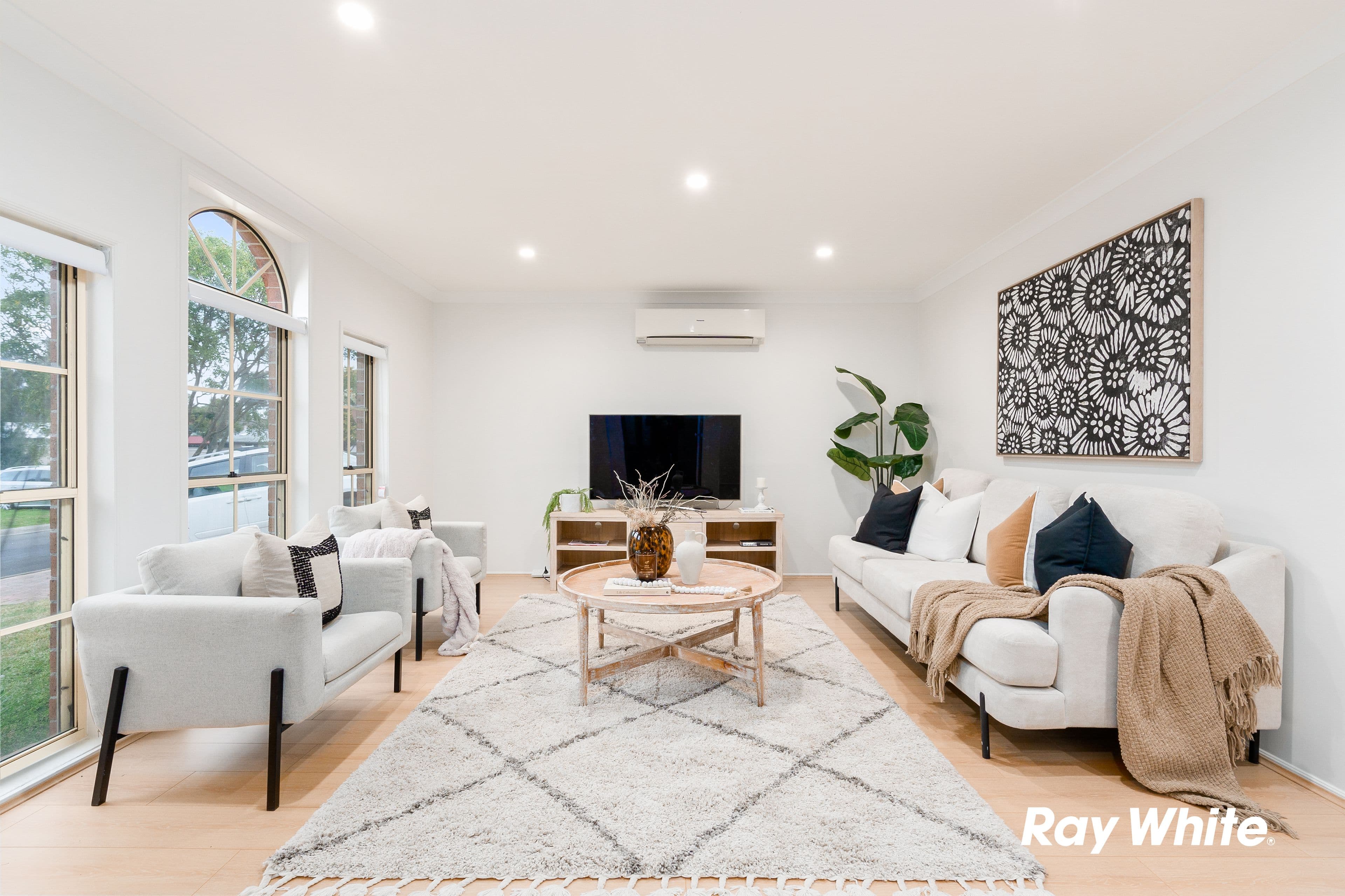 24 Butia Way, Stanhope Gardens NSW 2768, Stanhope Gardens - Thumbnail 2
