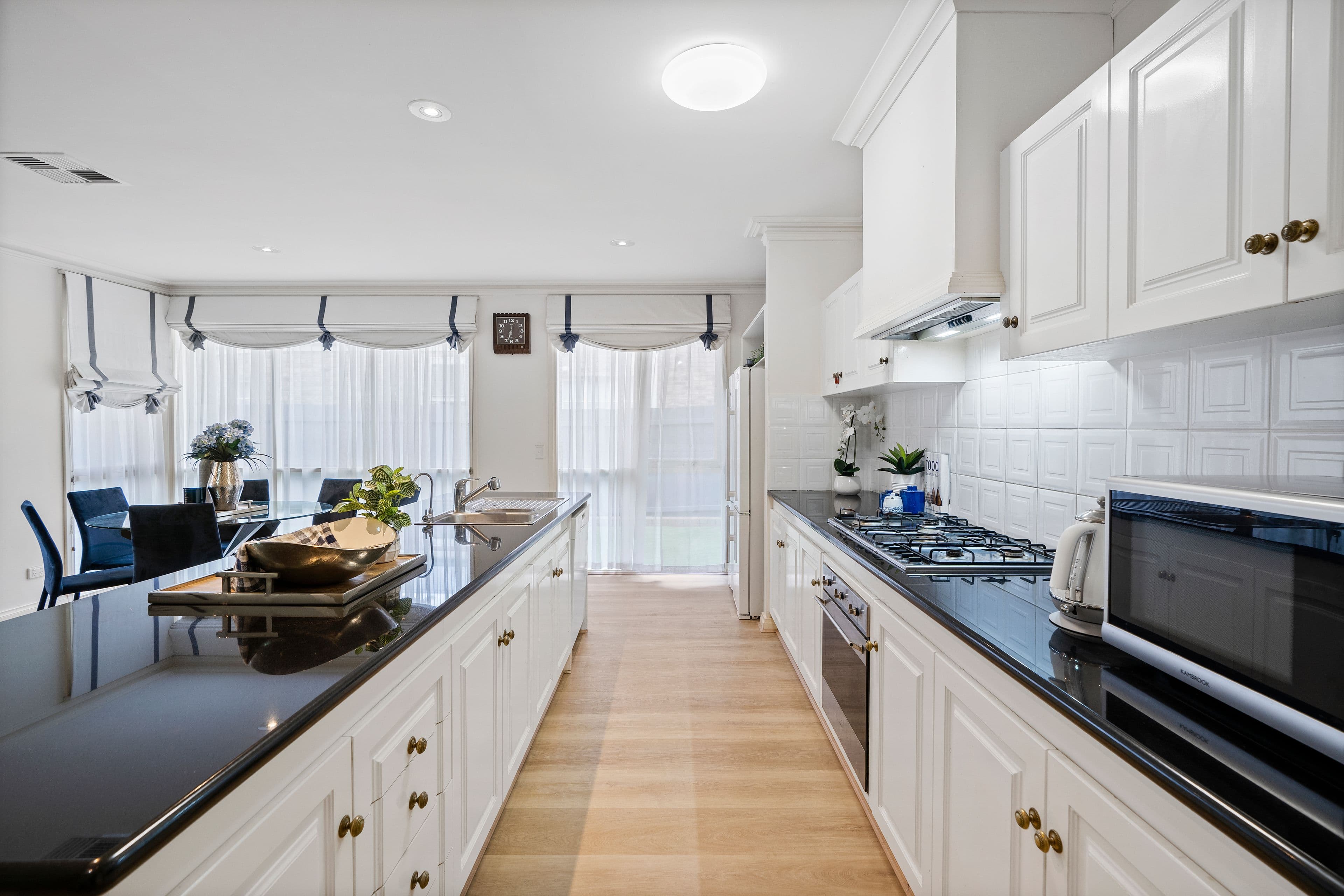 6 Hodges Close, Rowville VIC 3178, Rowville - Thumbnail 5