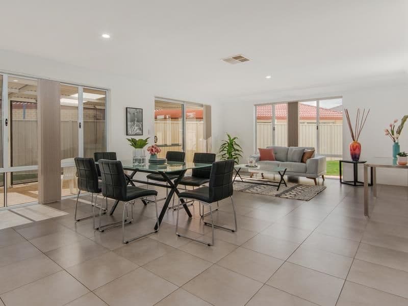 28 Lismore Ridge, Lakelands WA 6180, Lakelands - Thumbnail 3