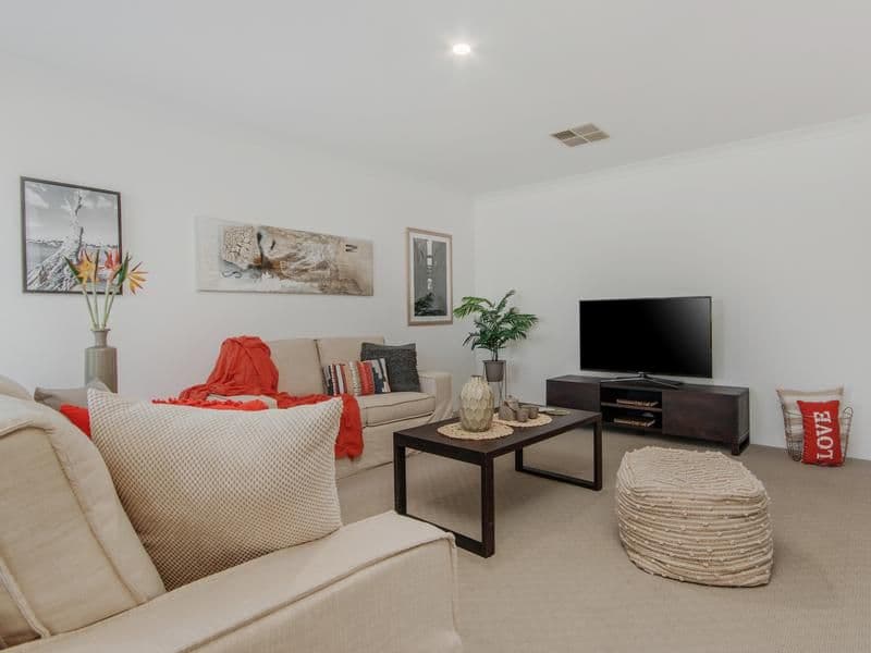 28 Lismore Ridge, Lakelands WA 6180, Lakelands - Thumbnail 4