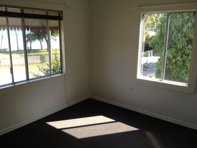 35 Ocean Avenue, SLADE POINT QLD 4740, Slade Point - Thumbnail 7