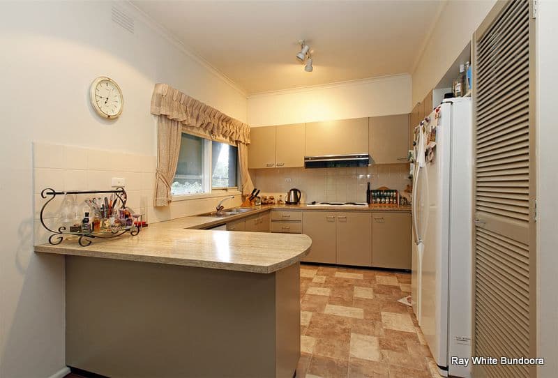 35 David Crescent, BUNDOORA VIC 3083, Bundoora - Thumbnail 3