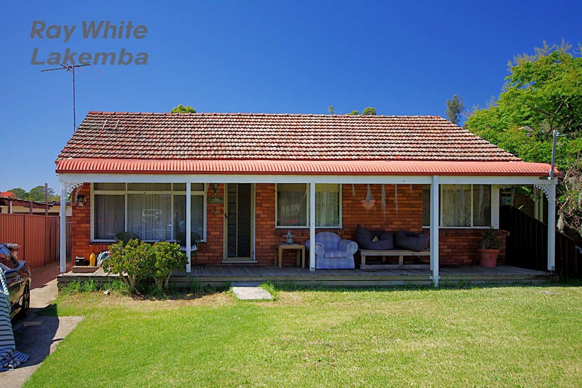 No 10 Waratah Crescent, Macquarie Fields NSW 2564, Macquarie Fields - Image 1