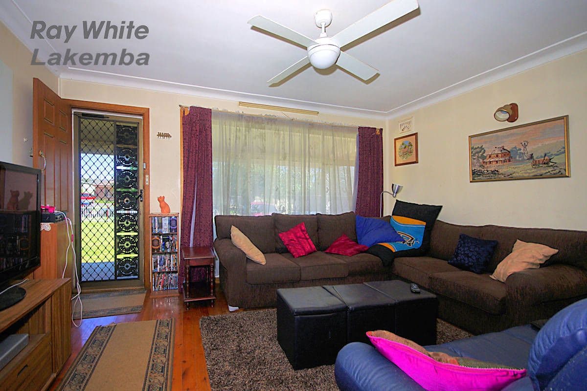 No 10 Waratah Crescent, Macquarie Fields NSW 2564, Macquarie Fields - Thumbnail 2