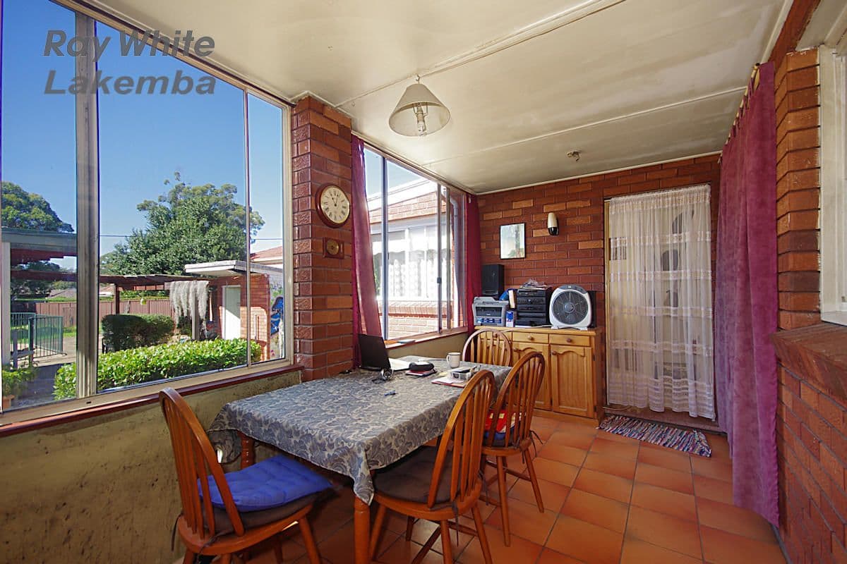 No 10 Waratah Crescent, Macquarie Fields NSW 2564, Macquarie Fields - Thumbnail 6