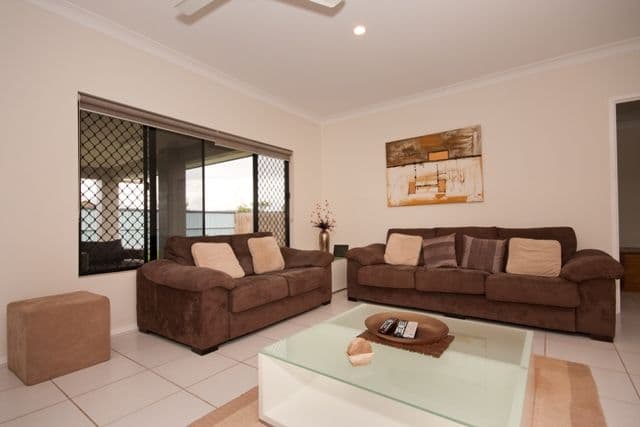 15 Springbrook Avenue, REDLYNCH QLD 4870, Redlynch - Thumbnail 5