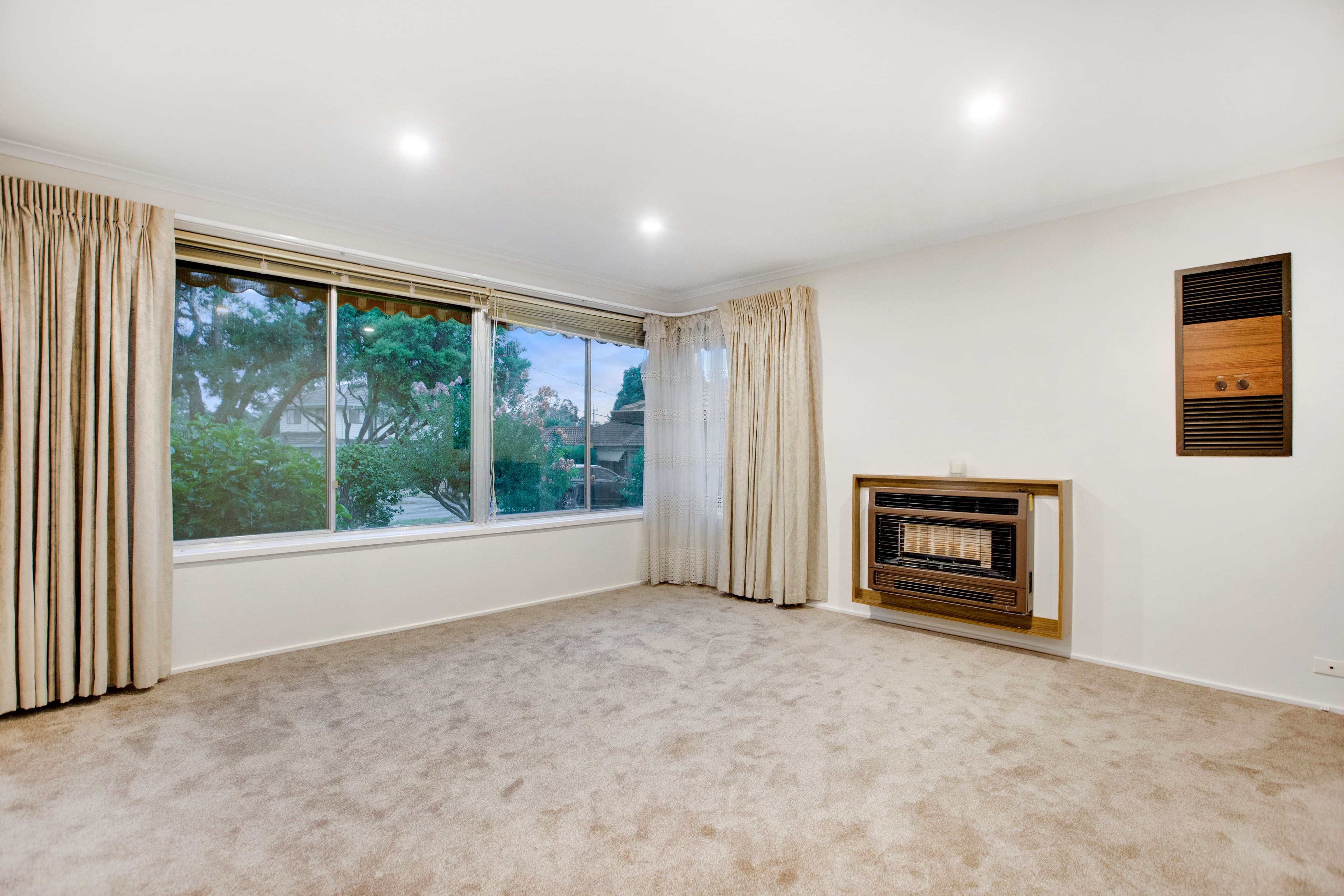 6 Giselle Court, Frankston VIC 3199, Frankston - Thumbnail 4