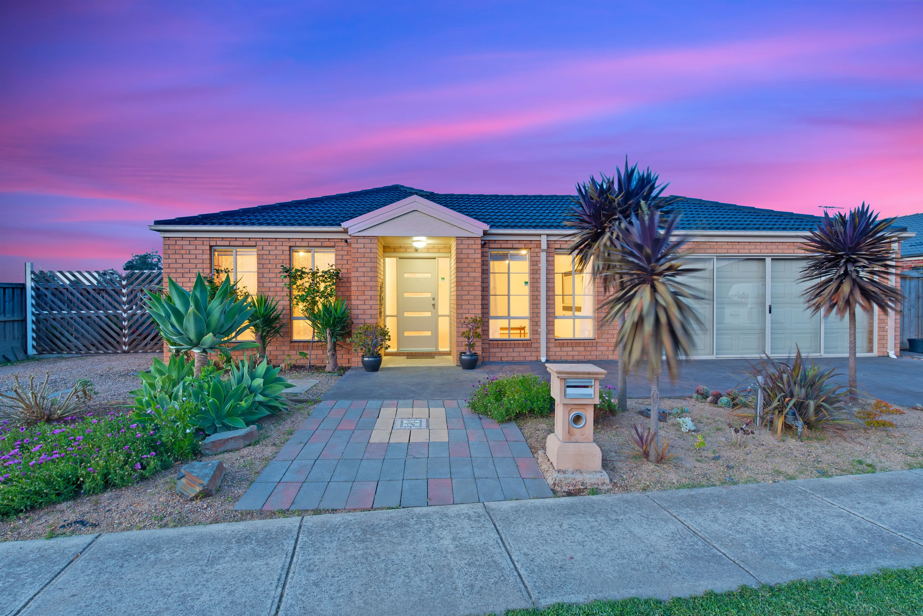 42 Barmera Way, Truganina VIC 3029, Truganina - Thumbnail 2