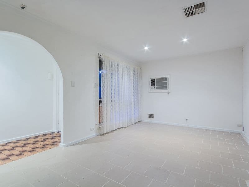 54 Mckean Way, Parmelia WA 6167, Parmelia - Thumbnail 3