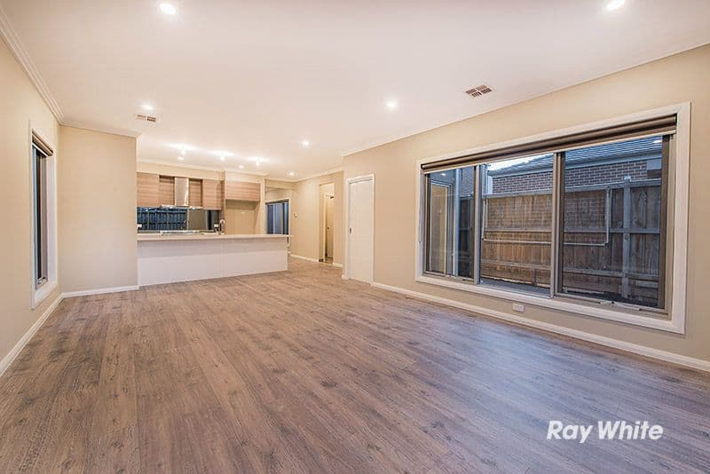 5 Symons Street, Cranbourne East VIC 3977, Cranbourne East - Thumbnail 5