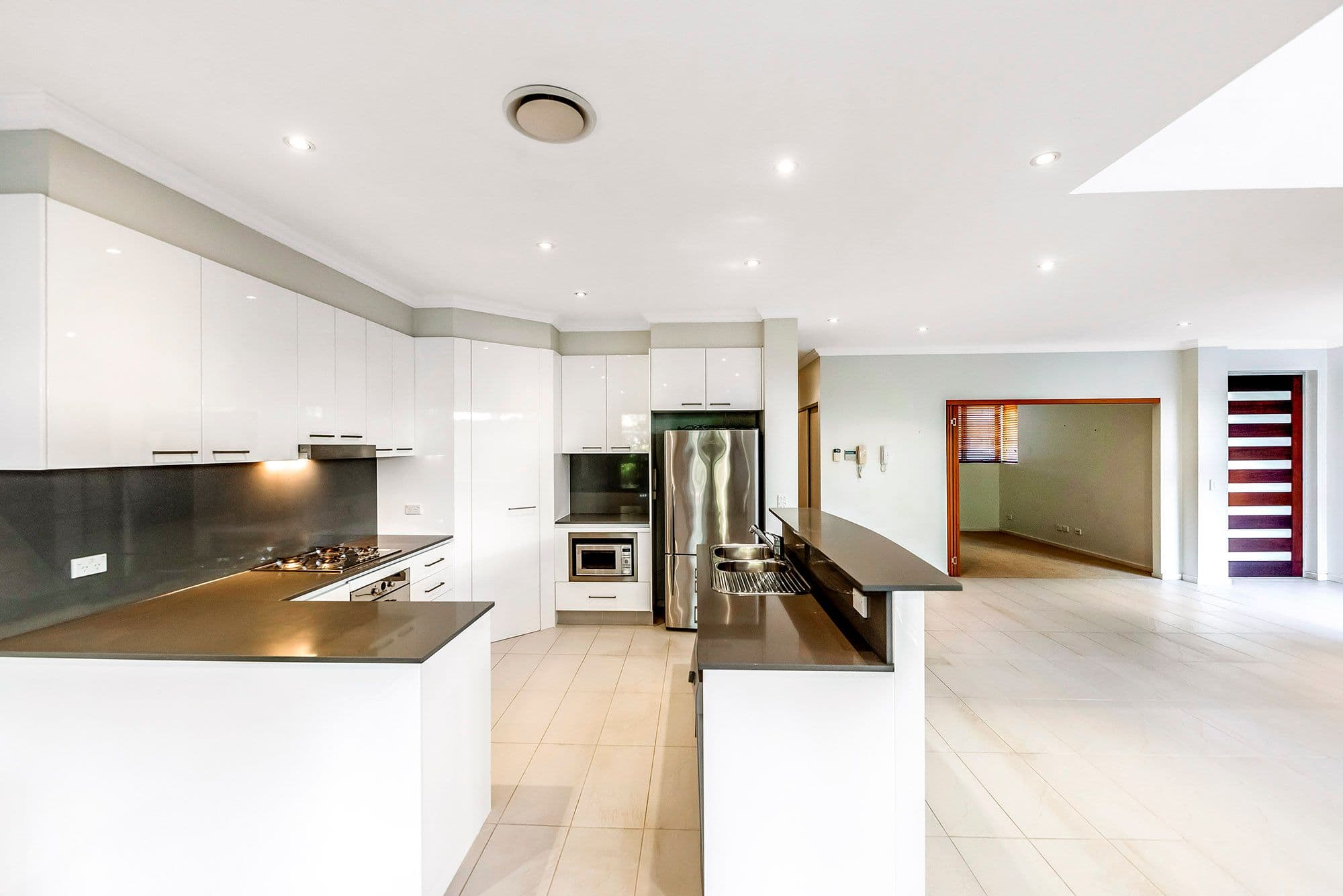 54 Nicklaus Court, Merrimac QLD 4226, Merrimac - Thumbnail 3