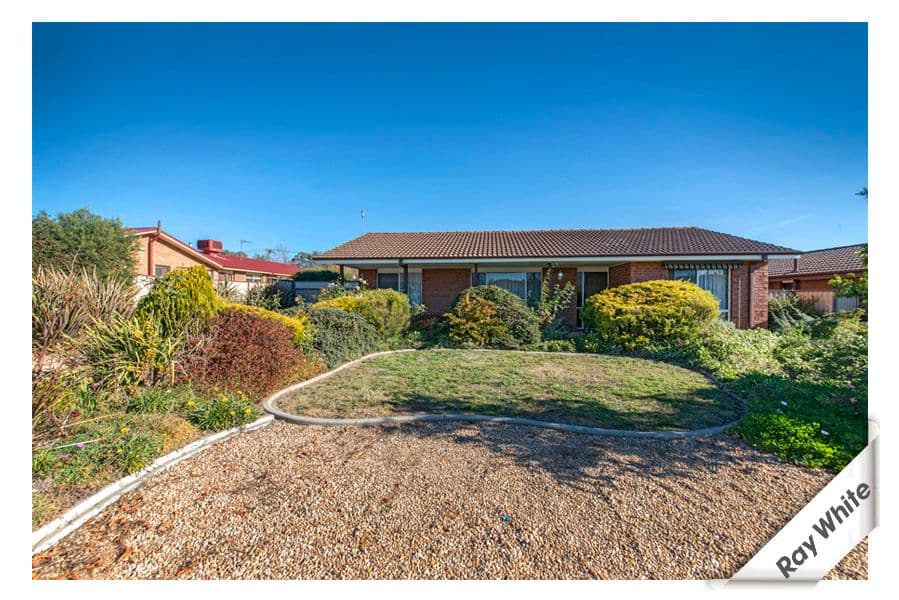 17 Emily Bulcock Crescent, GILMORE ACT 2905, Gilmore - Image 1