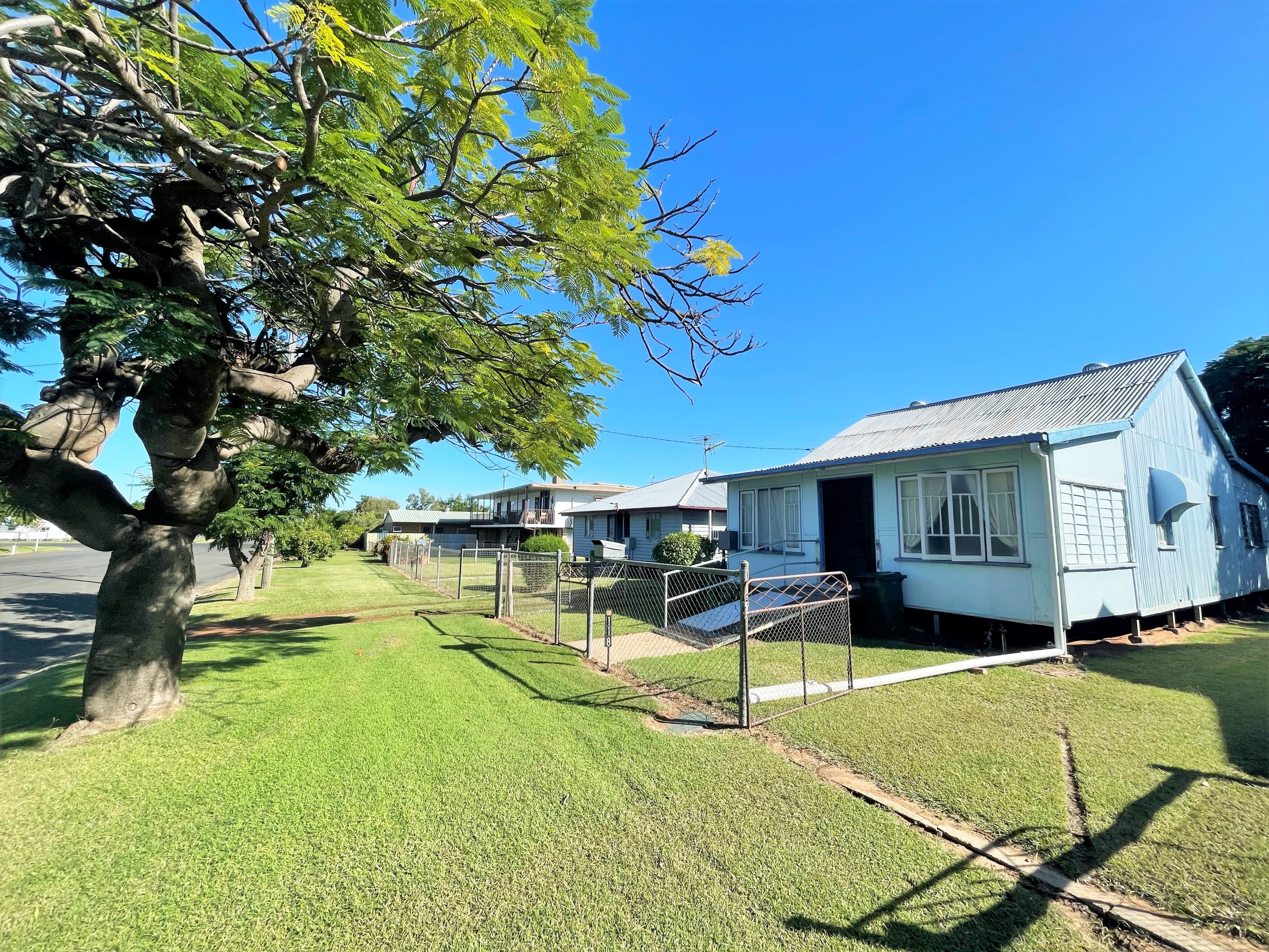 118 Ash Street, Barcaldine QLD 4725, Barcaldine - Image 1