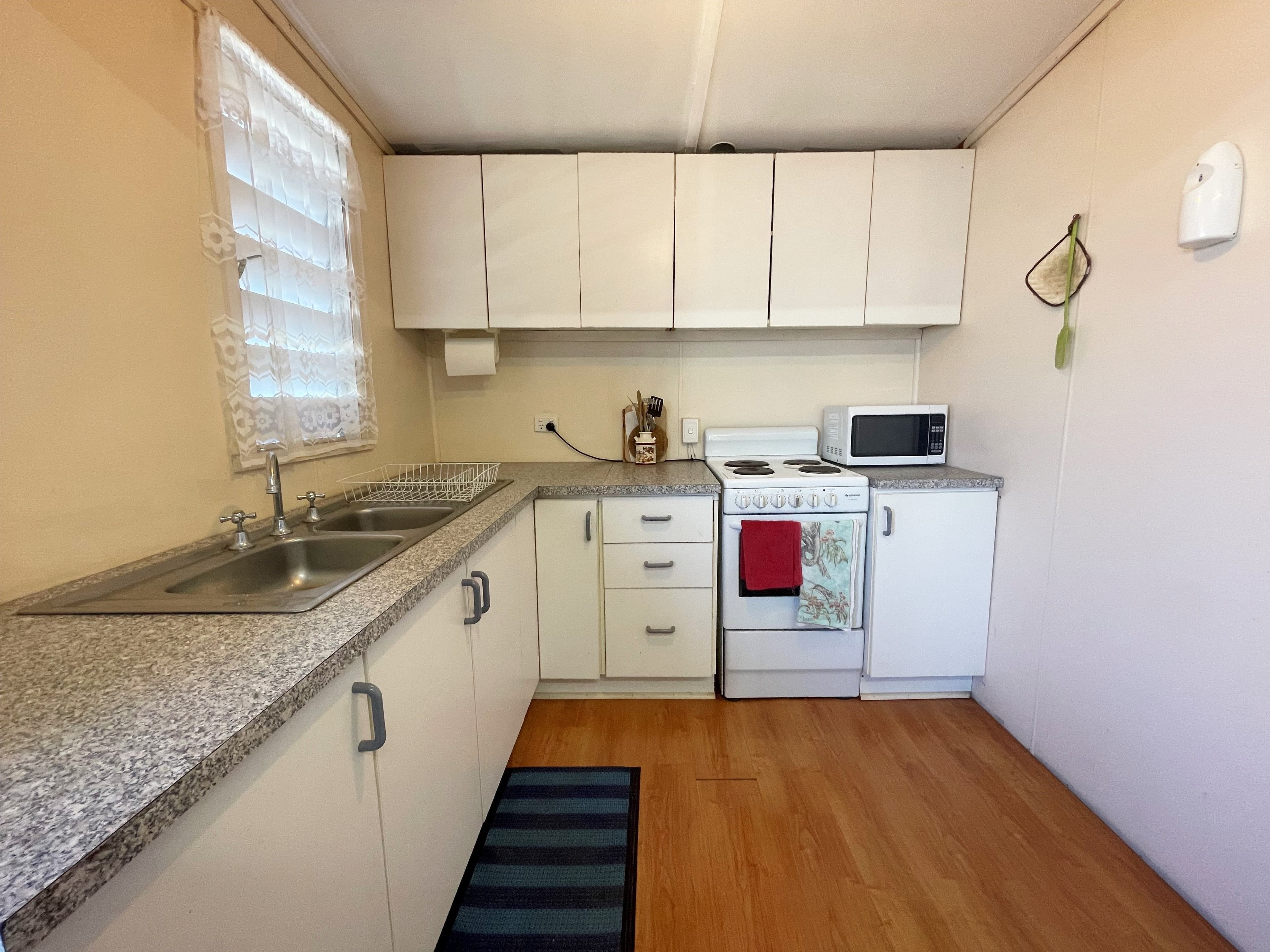 118 Ash Street, Barcaldine QLD 4725, Barcaldine - Thumbnail 4