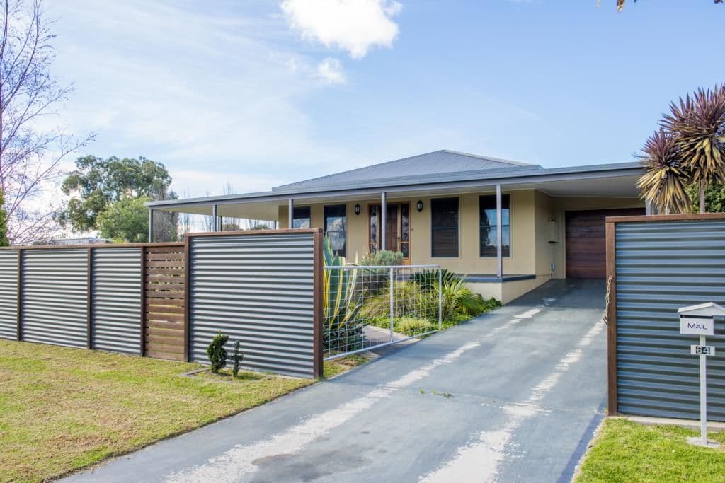 64 Bulwer Street, TENTERFIELD NSW 2372, Tenterfield - Thumbnail 2